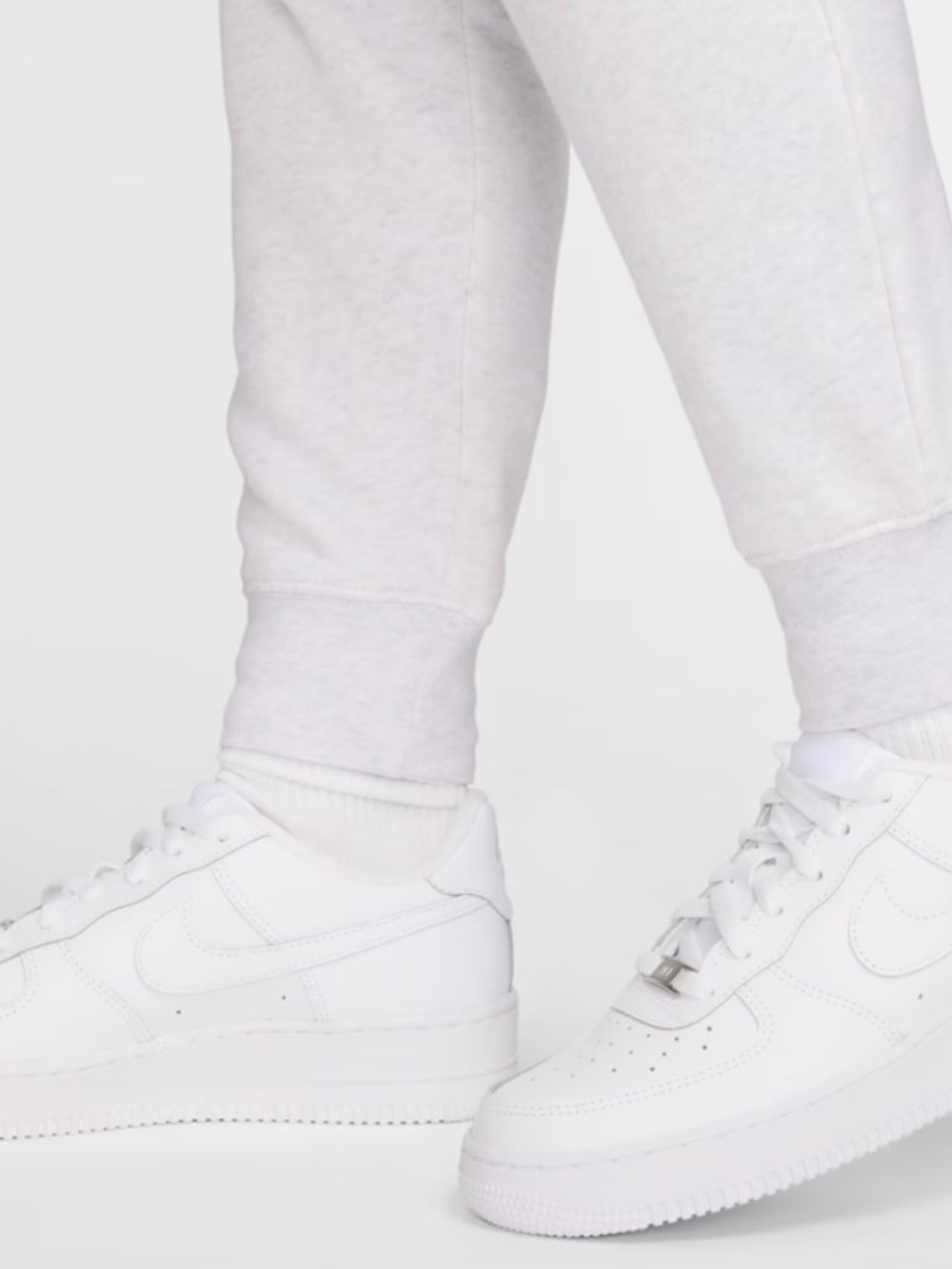 Nike Sportswear Club Fleece Mid-Rise Joggers - Picture 8 of 10